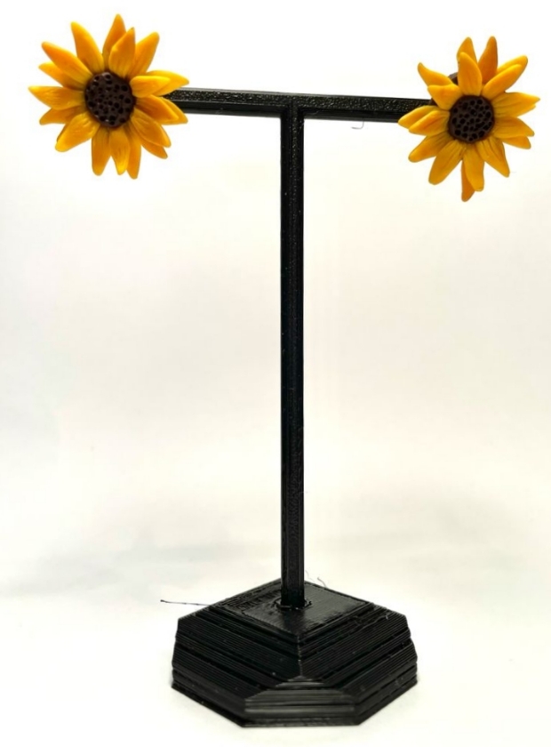 c1824f4e-6e7b-4362-8c87-f328e514f51b